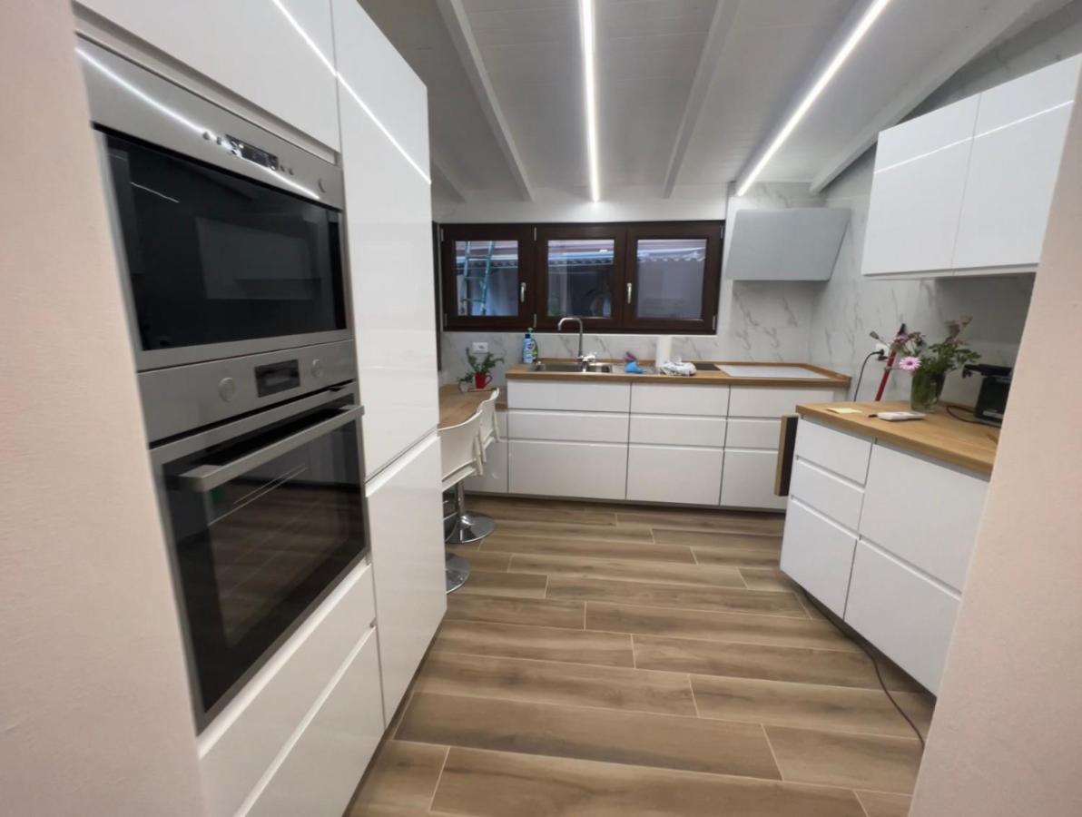 Very Nice Flat In Леричи Екстериор снимка